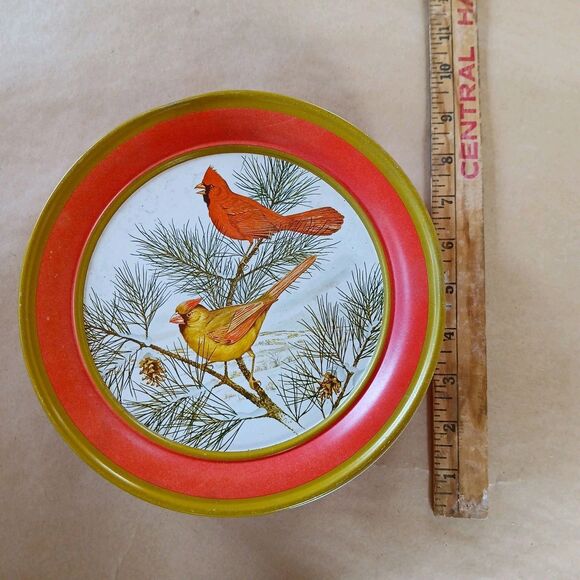 Vintage Cardinal  Bird Red Cookie Tin Container Christmas Holiday - Picture 6 of 7